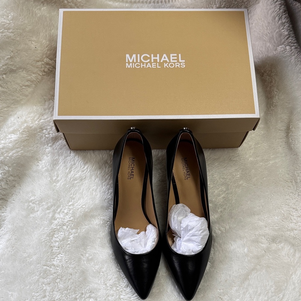 Michael Kors Black Pointed Heels